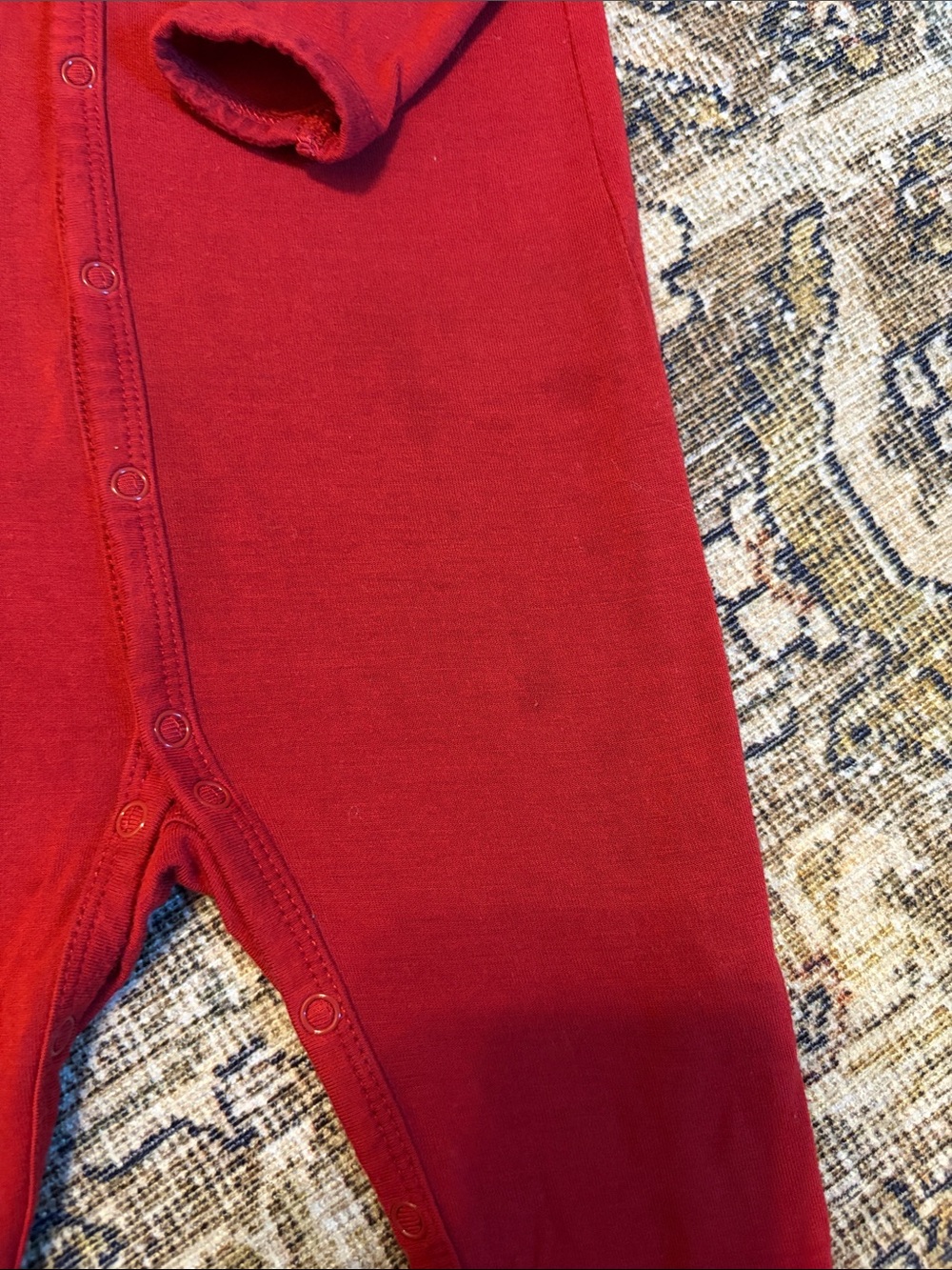 Red snap romper - Picture 2 of 4
